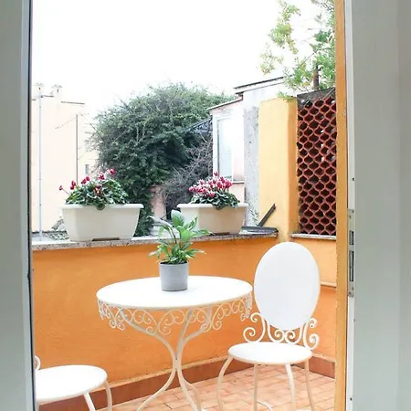 Bright Cozy Trastevere